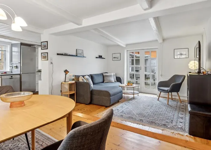 Zezilie - 500m From The Sea By Interhome